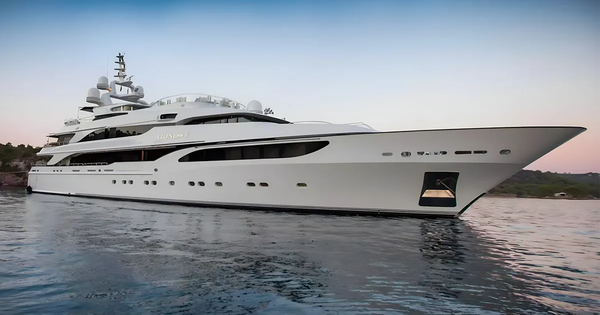 Charter yacht MY Lioness V from Expersea Superyachts