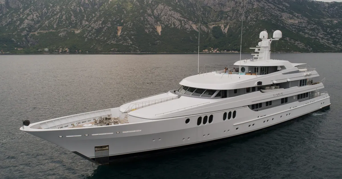 Charter yacht MY Trident from Expersea Superyachts